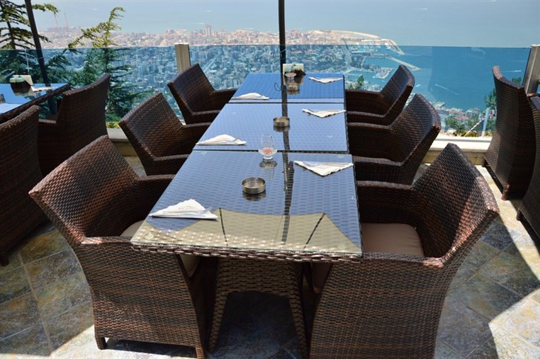 Sunday Buffet at Bay Lodge Terrace